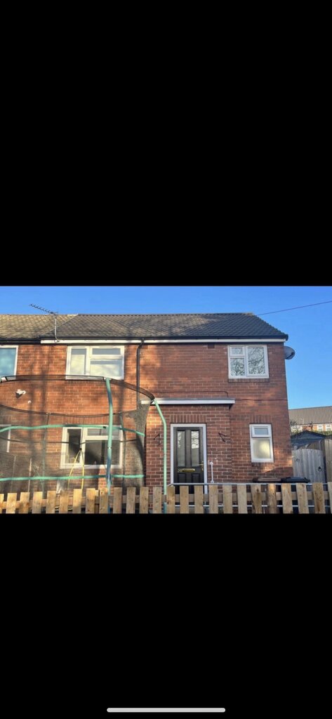 Photo 3 of Leeds property