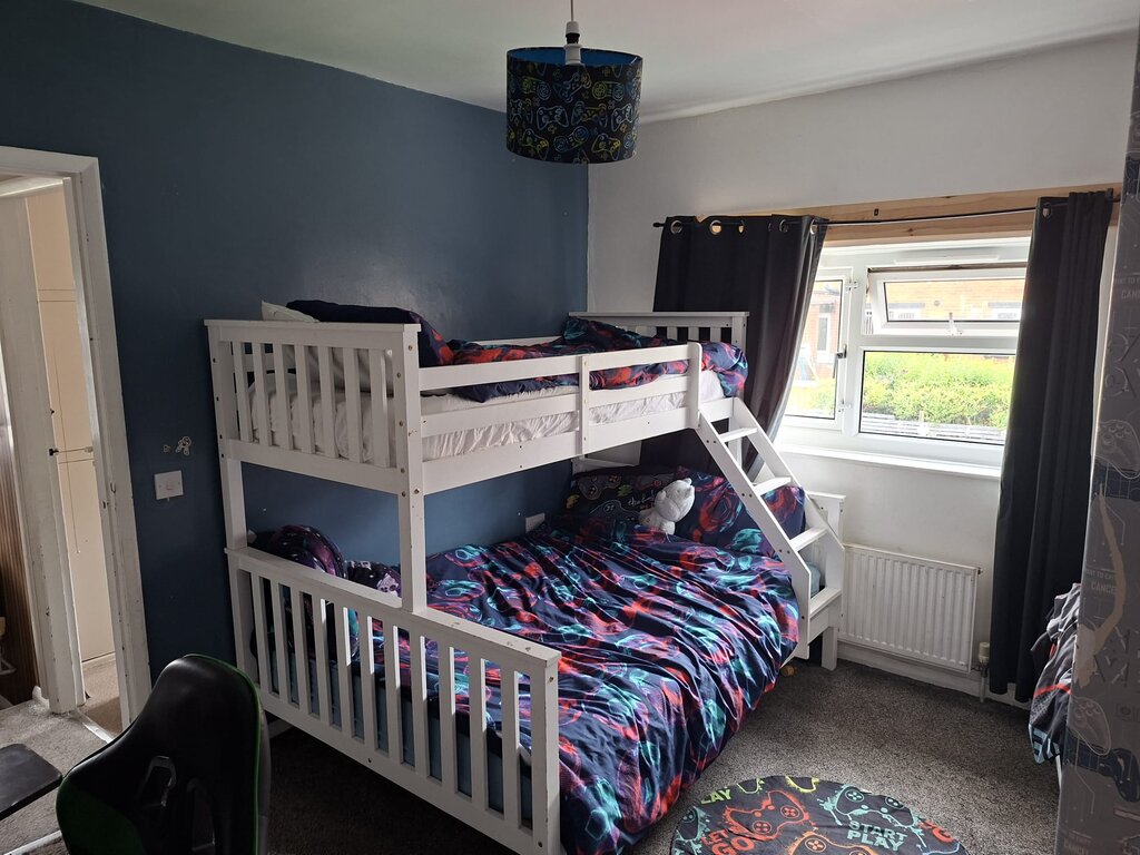 Photo 5 of Leeds property