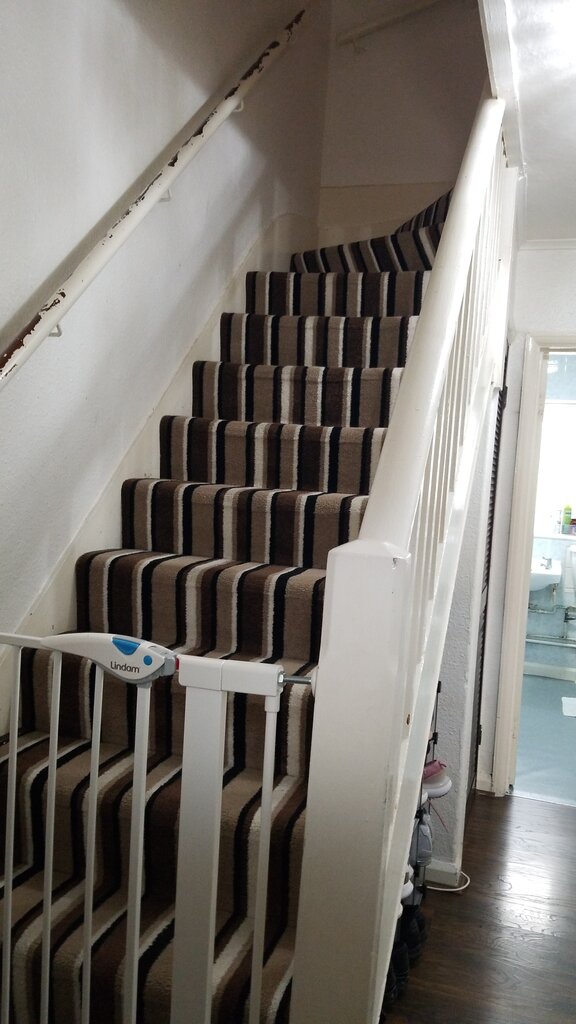 Photo 2 of Harrow property