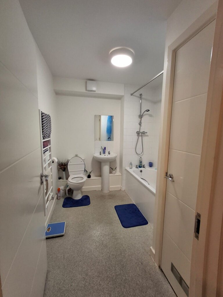 Photo 5 of Stalybridge property