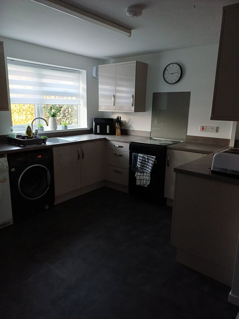 Photo 2 of Manchester property