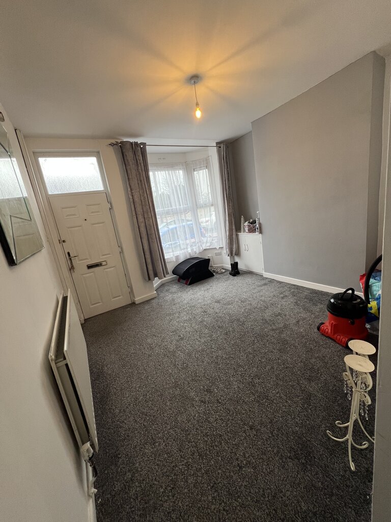 Photo 3 of Birmingham property