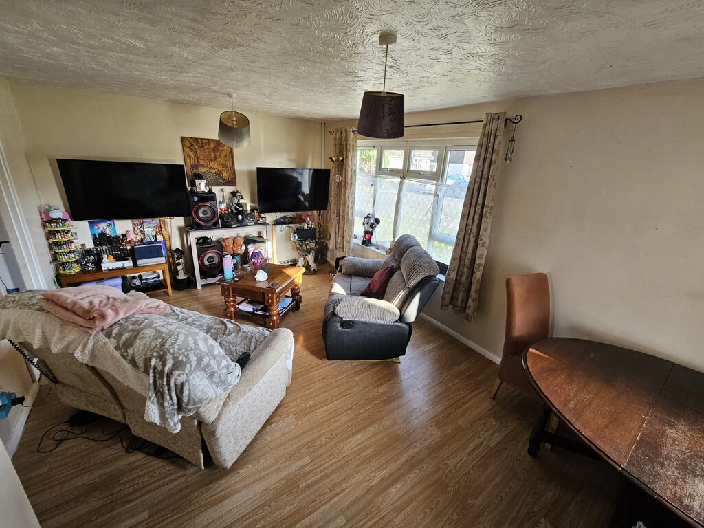 Photo 4 of Snape property