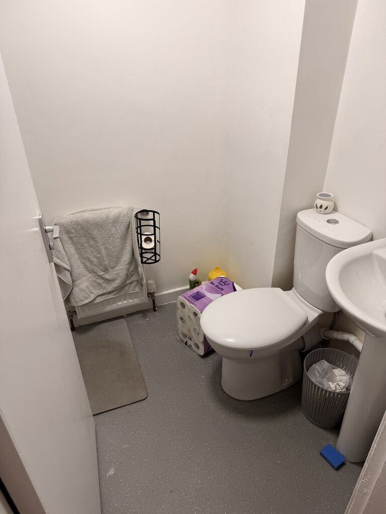 Photo 2 of Edinburgh property