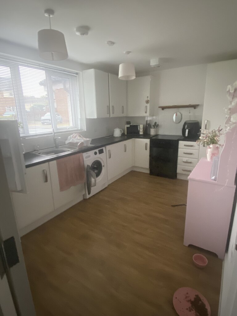 Photo 4 of Kelvedon property