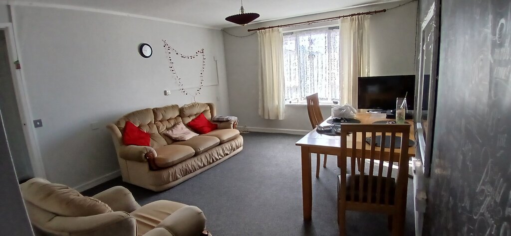 Photo 3 of Colliers Wood property