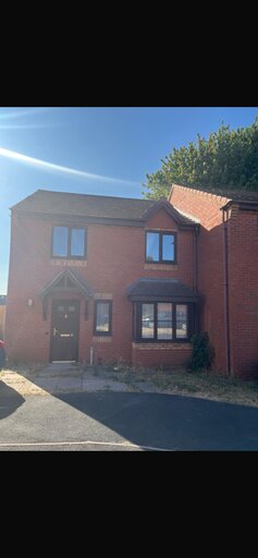 4 bed house