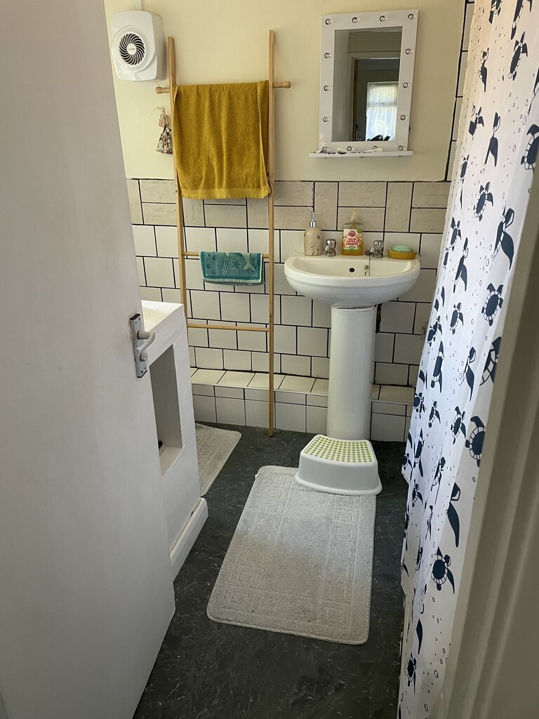 Photo 3 of Basildon property