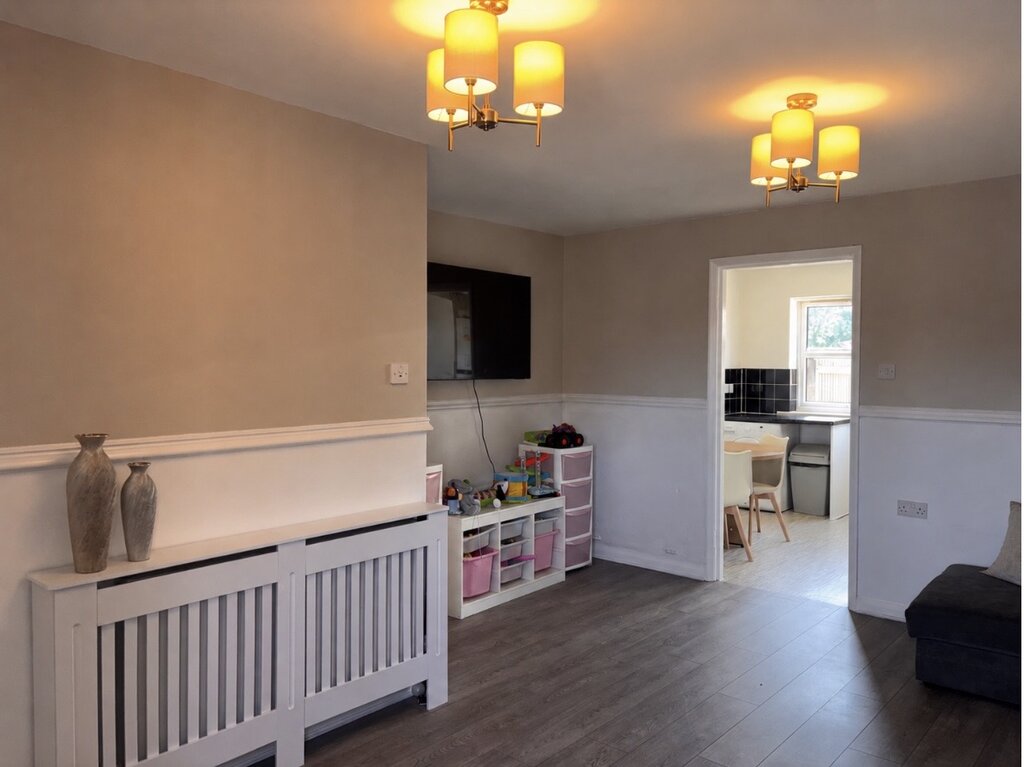 Photo 2 of Salford property