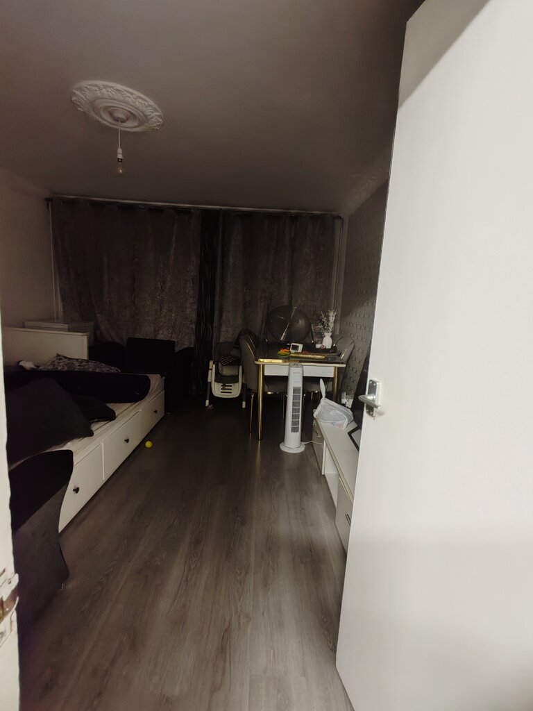 Photo 2 of Newham property