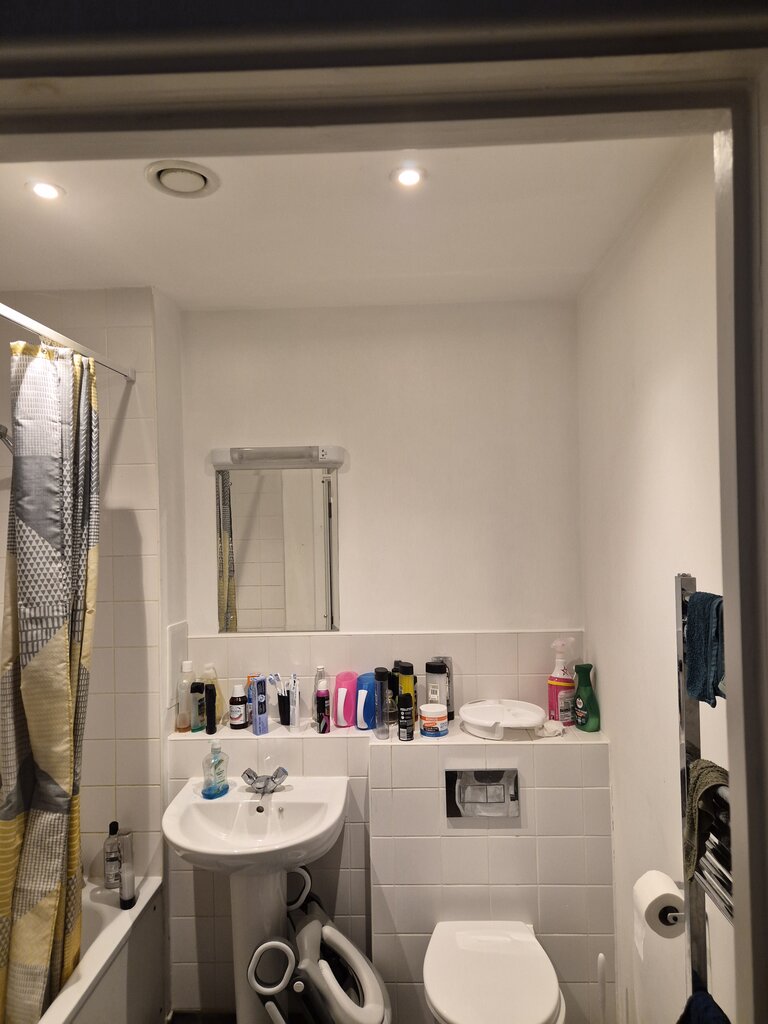 Photo 2 of London property