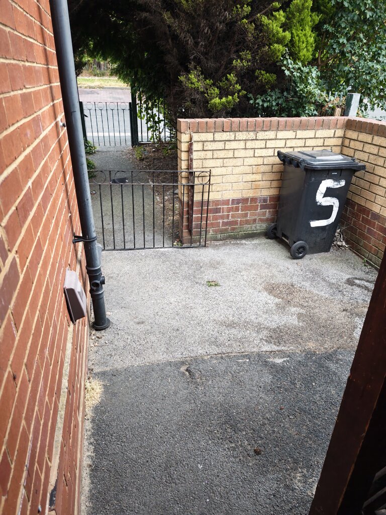 Photo 5 of Leeds property