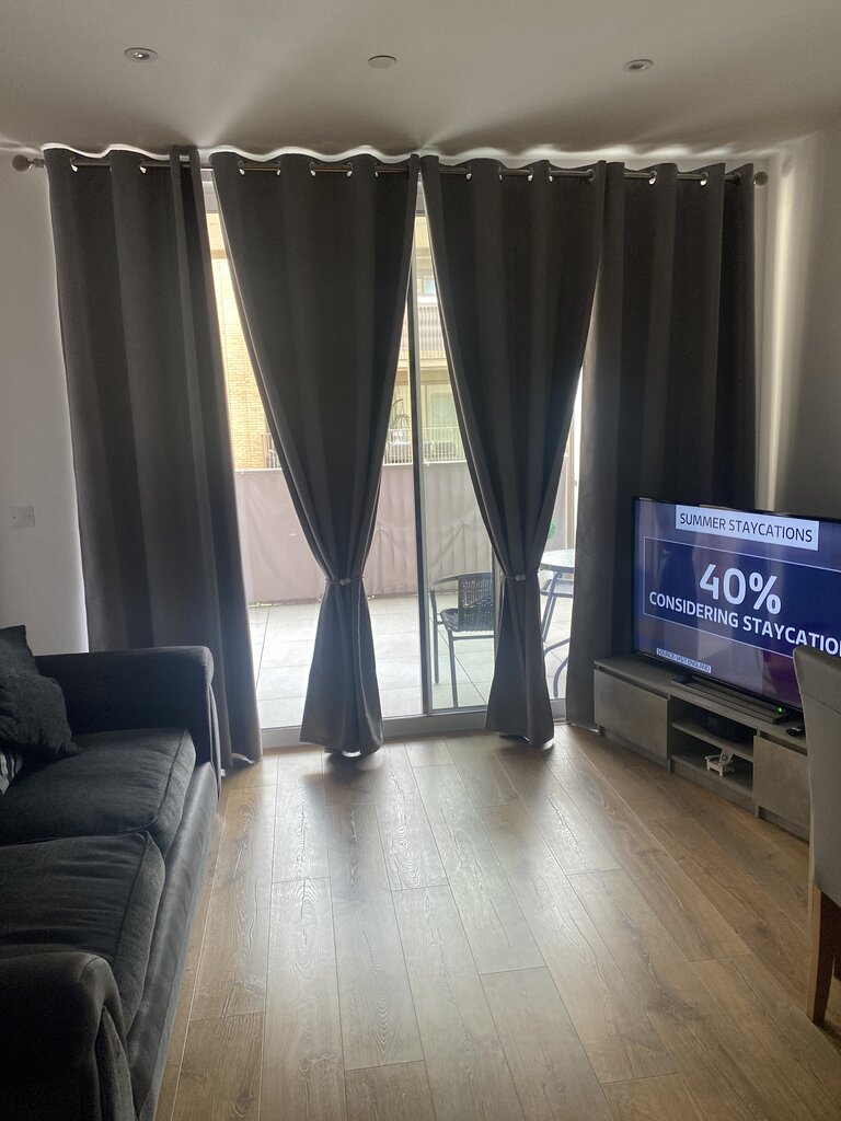 Photo 2 of London property