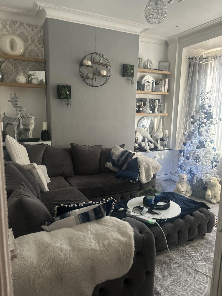 Photo 4 of Manchester property
