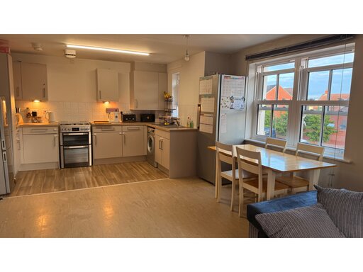 2 bed floor 1 apartment/flat