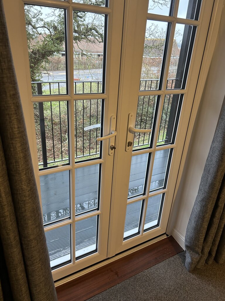 Photo 4 of Winchester property