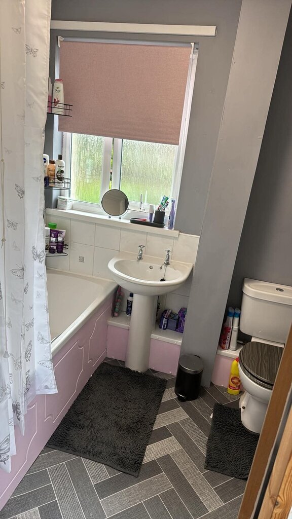 Photo 3 of Dewsbury property