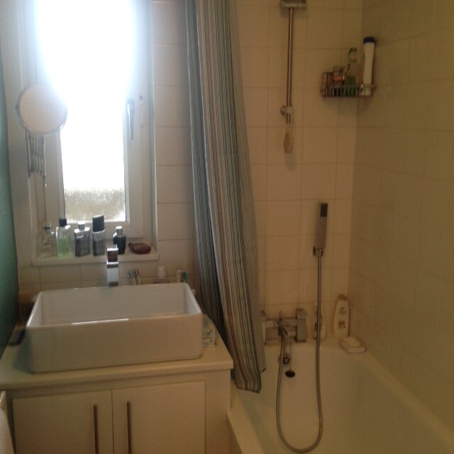 Photo 4 of London property