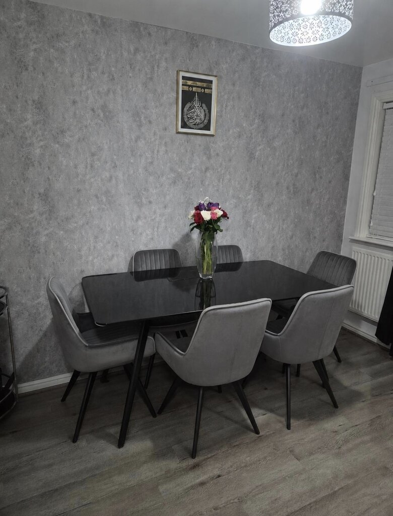 Photo 2 of Manchester property
