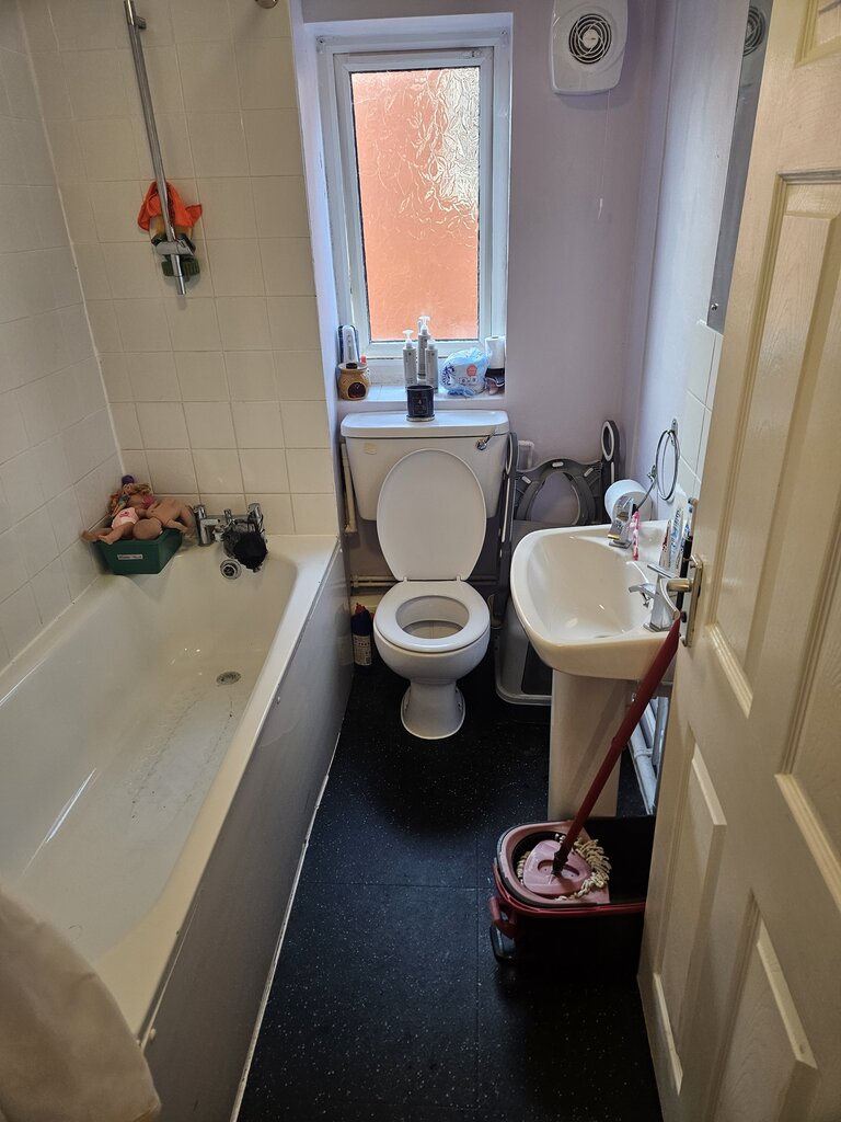 Photo 5 of Colchester property