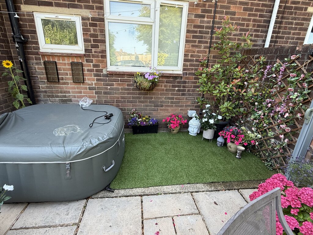 Photo 3 of Sutton-In-Ashfield property