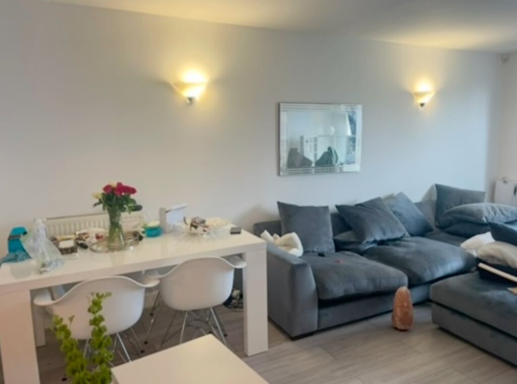Photo 1 of London property