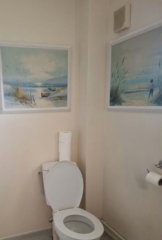 Photo 4 of Great Yarmouth property