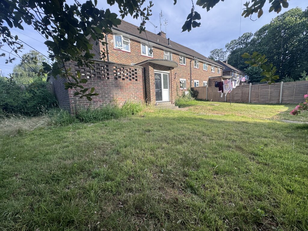 Photo 3 of Crawley property