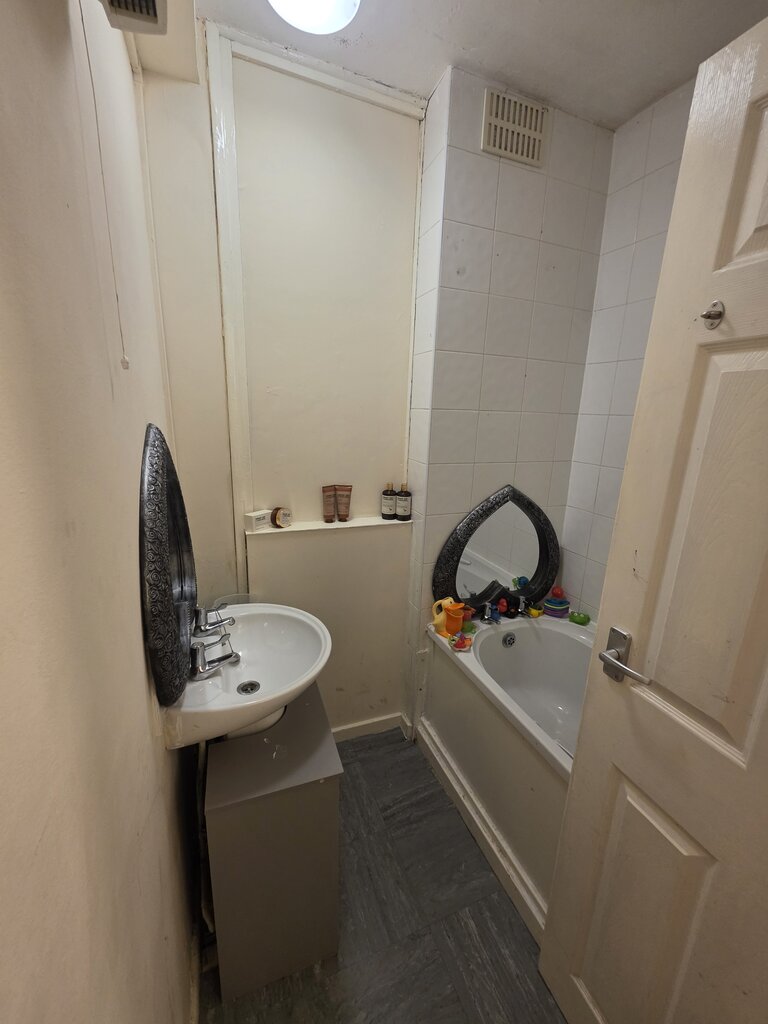 Photo 3 of Birmingham property