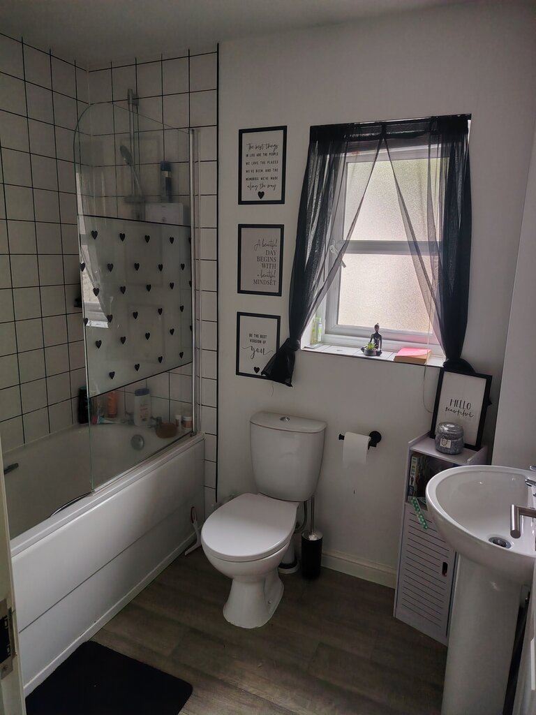 Photo 3 of Whitworth property