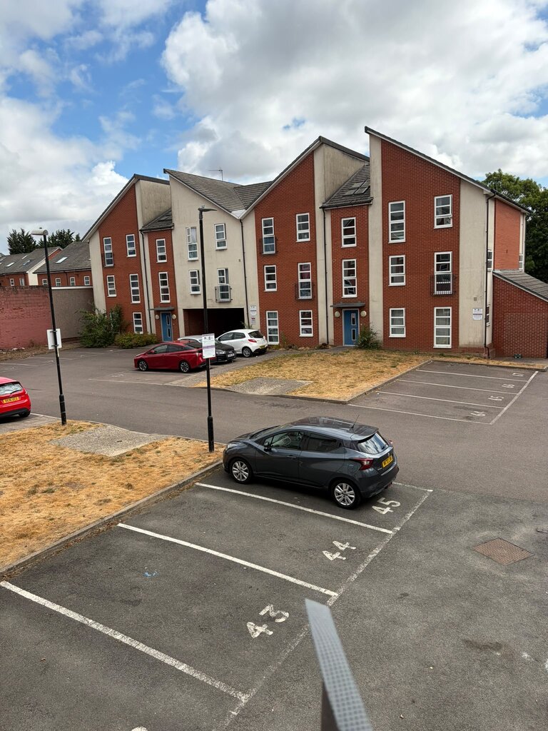 Photo 5 of Coventry property