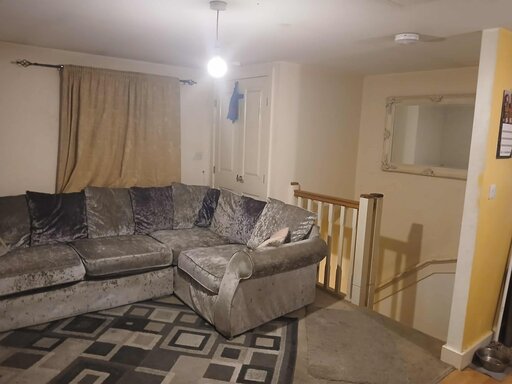 1 bed floor 2 maisonette