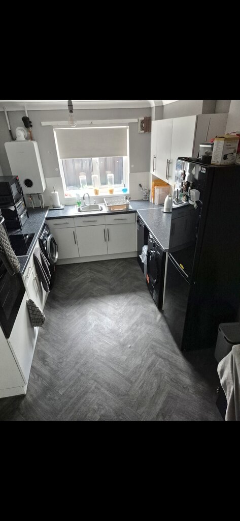 Photo 4 of Burseldon Southampton property