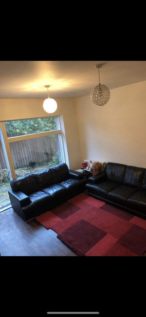 Photo 5 of London property