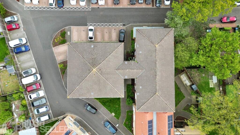 Photo 3 of Stanmore property