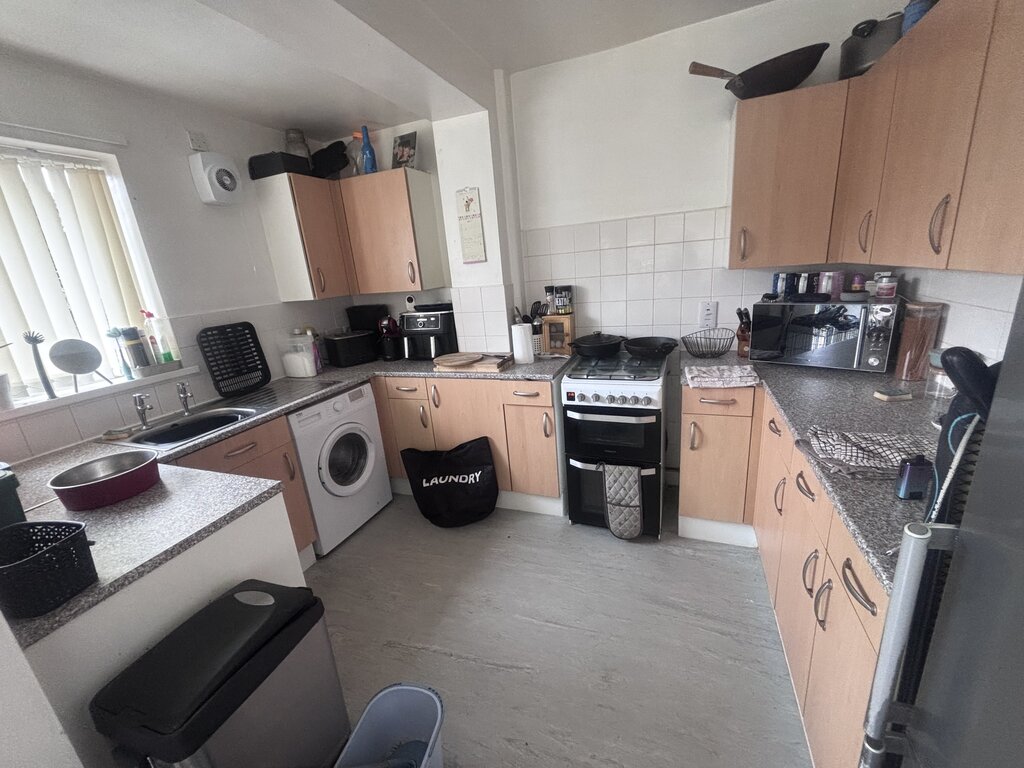 Photo 2 of Hull property