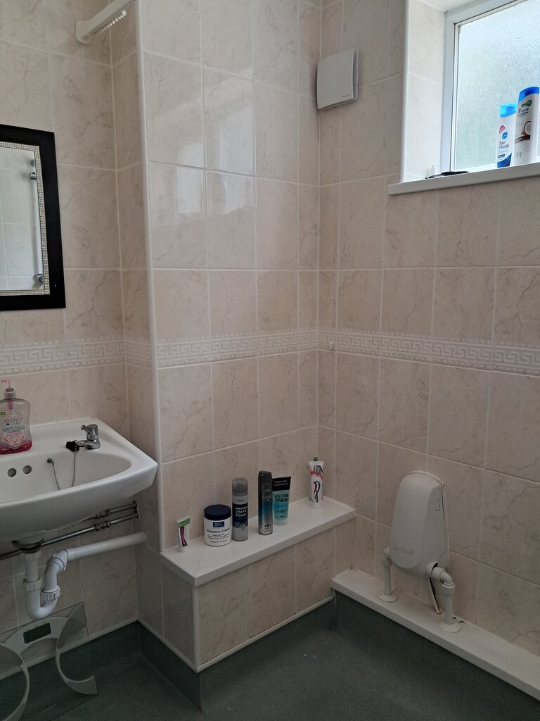 Photo 3 of Morley Leeds property