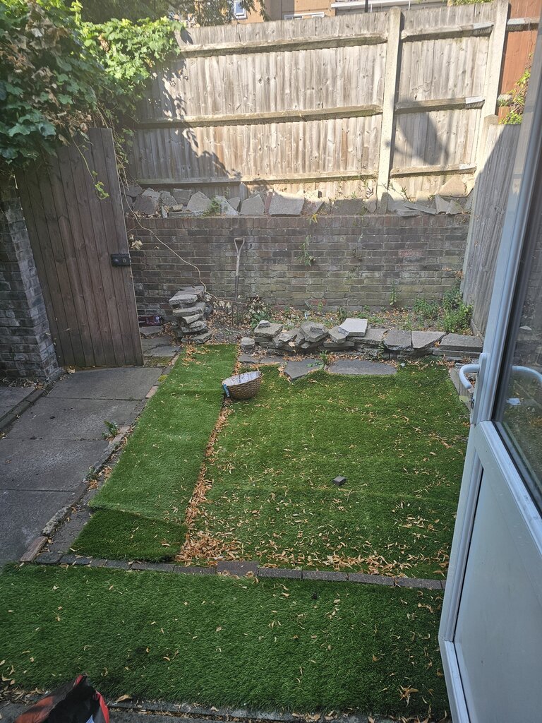 Photo 2 of London property