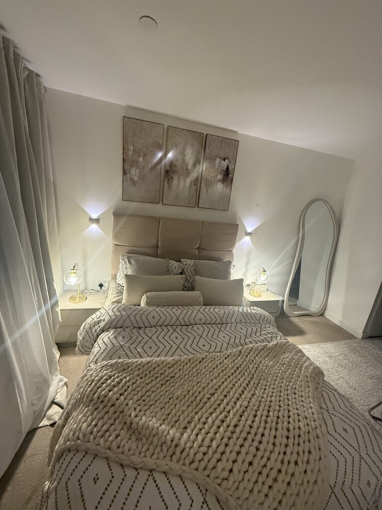 Photo 4 of Edinburgh property