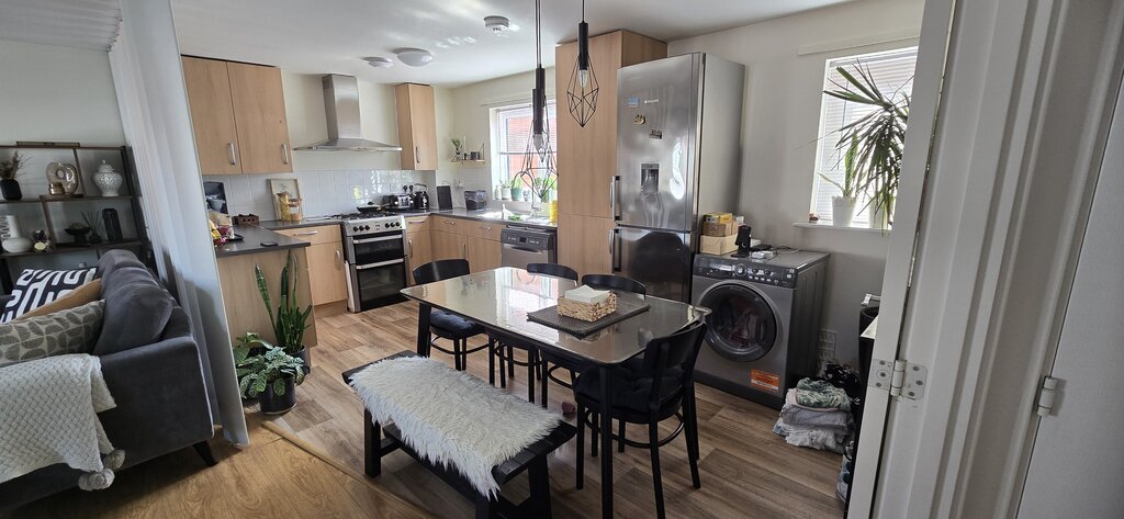Photo 3 of Coventry property