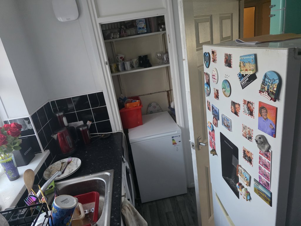 Photo 4 of Coventry property