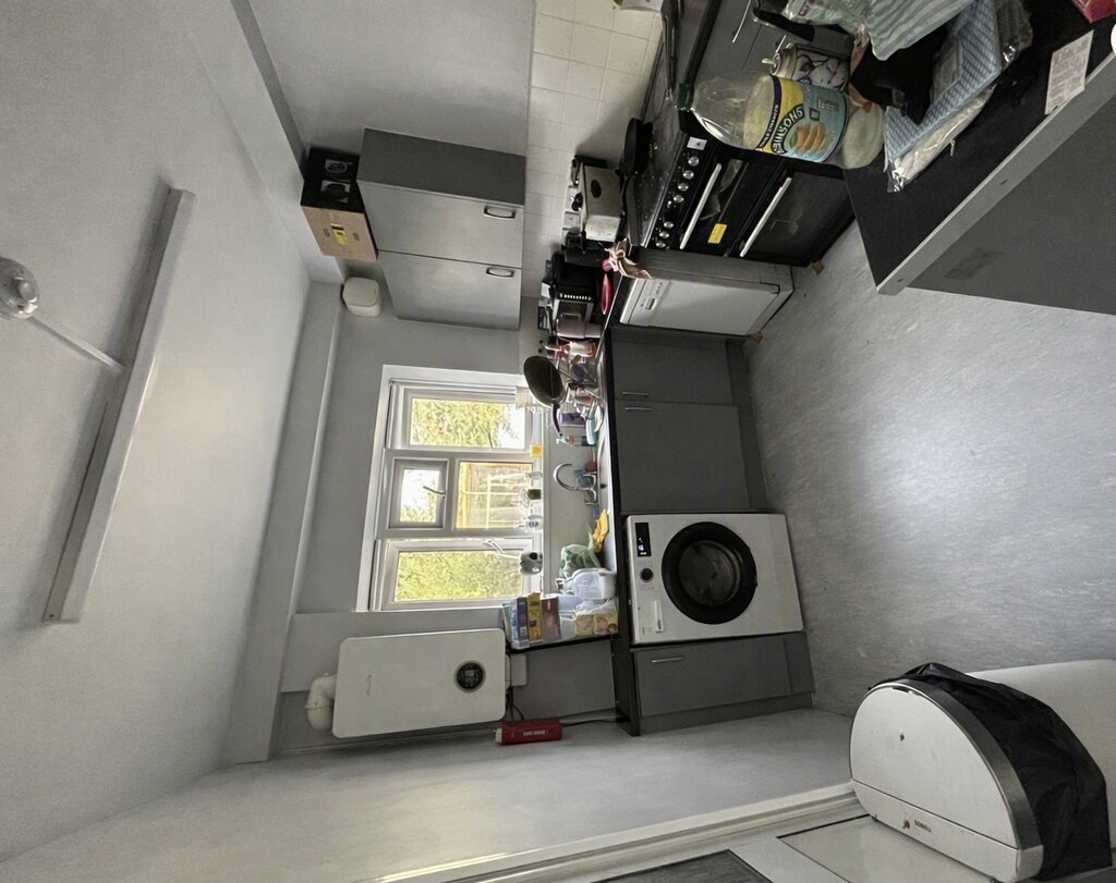 Photo 3 of Eltham property