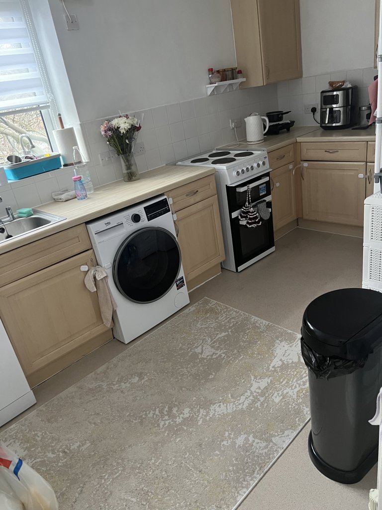 Photo 5 of Upper Clapton property