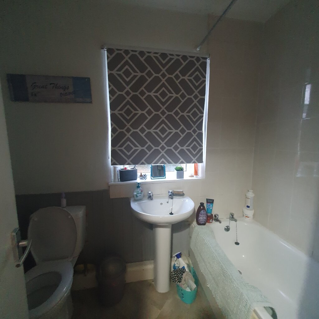 Photo 3 of Salford property