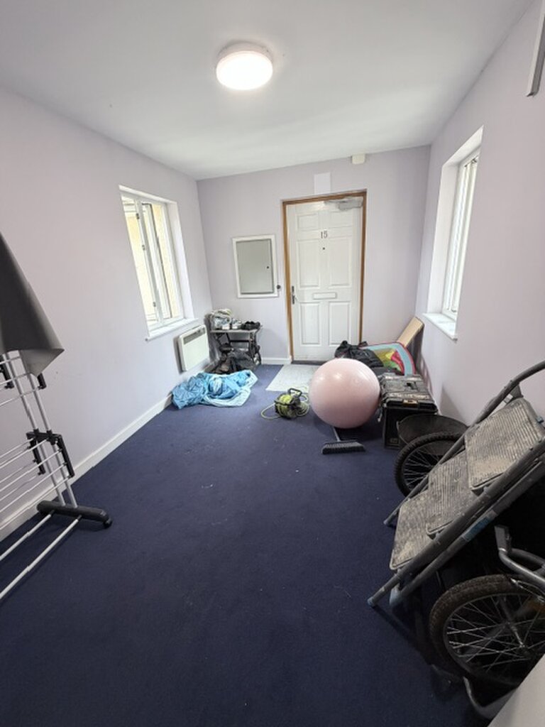 Photo 1 of Farnborough property