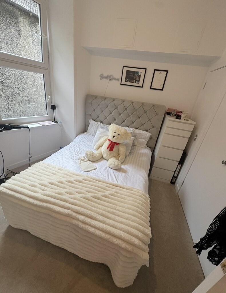 Photo 1 of Edinburgh property