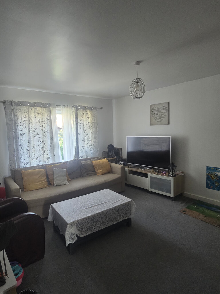 Photo 5 of Peterborough property