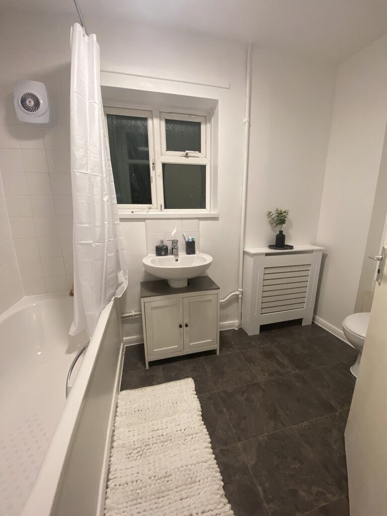 Photo 3 of Borehamwood property