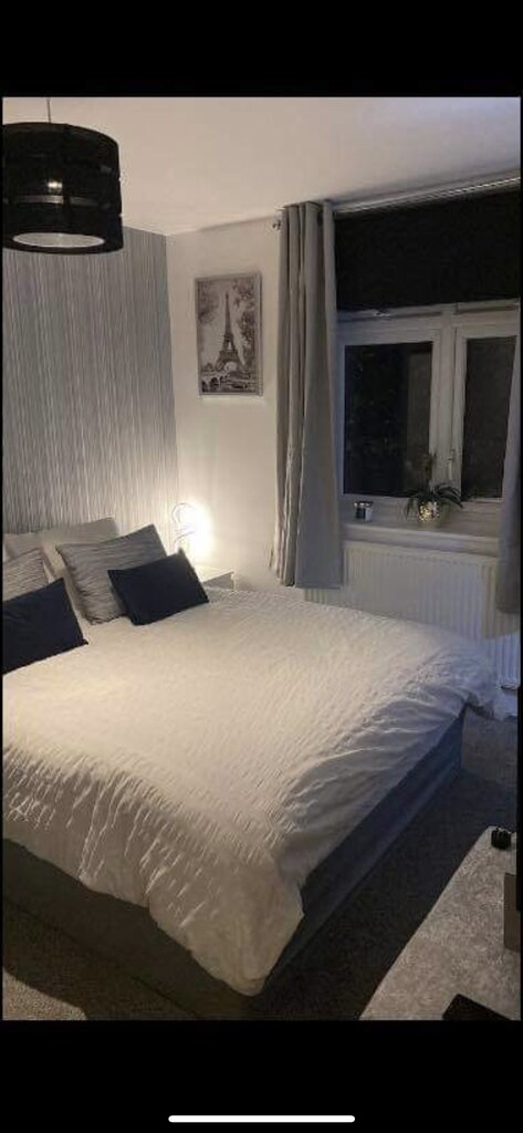 Photo 5 of Sutton property
