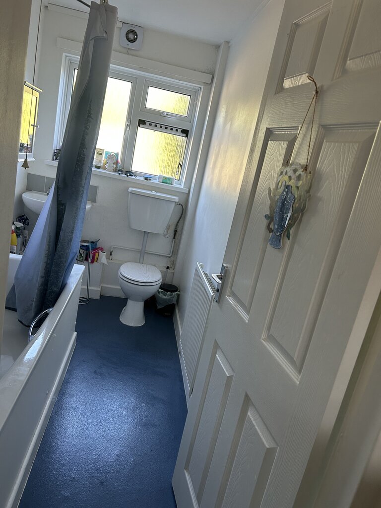 Photo 1 of Guildford property